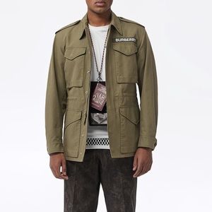 Burberry logo field jacket army green US 38/UK 48
